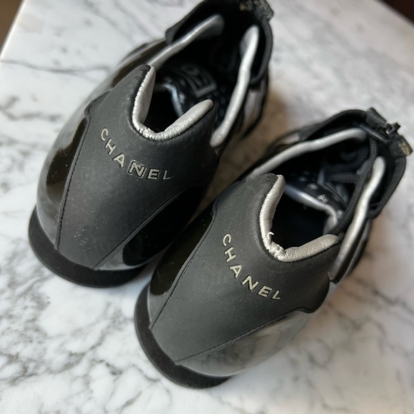 NEW Authentic Chanel Black Patent Leather Sneakers - Picture 5 of 9
